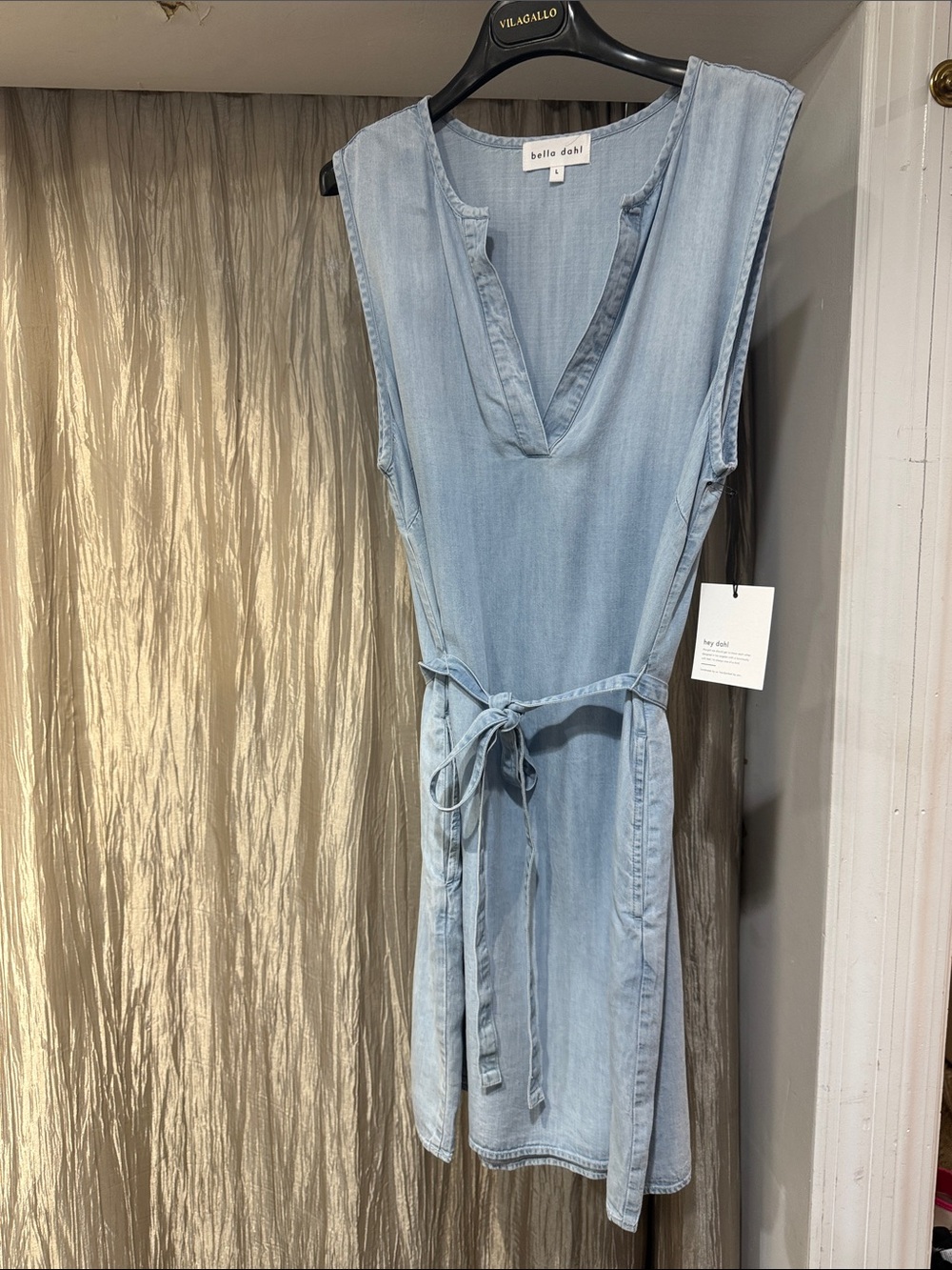 bella dahl Light Wash Denim Tie-Waist Dress with Pockets